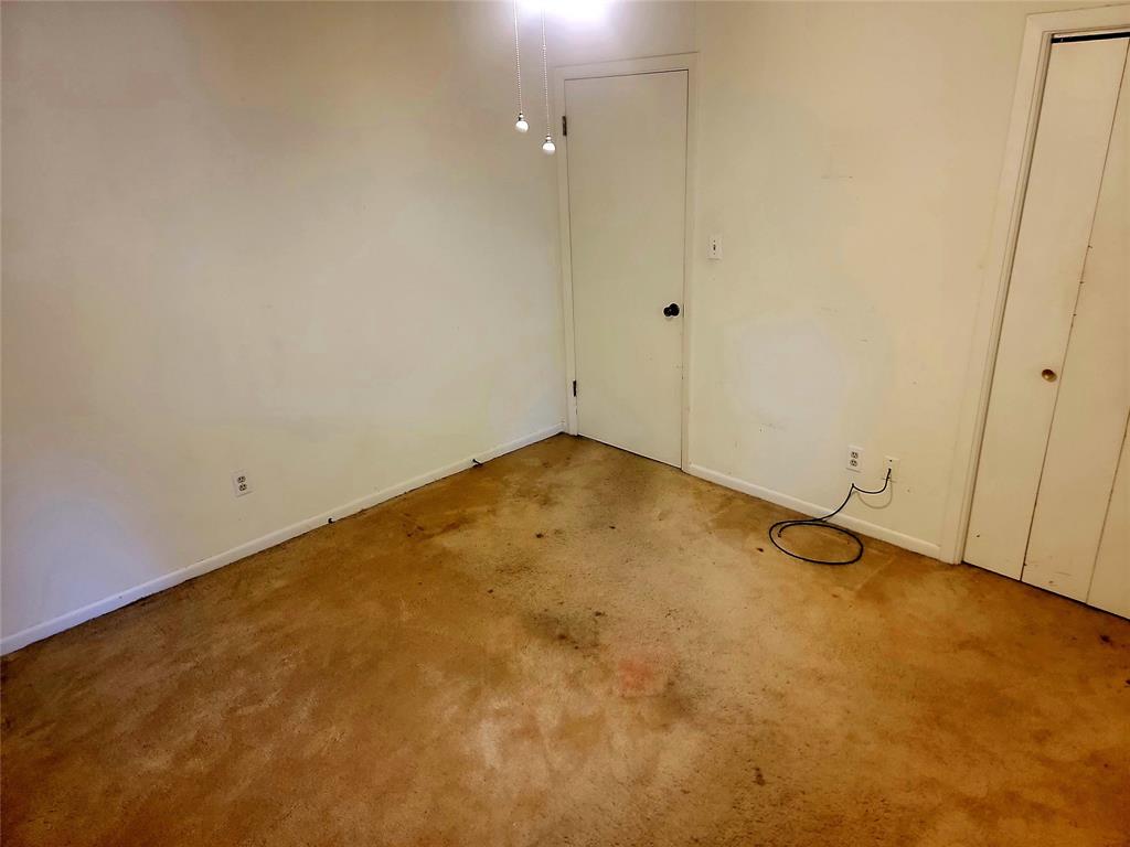 303 Merrill Property Photo 18