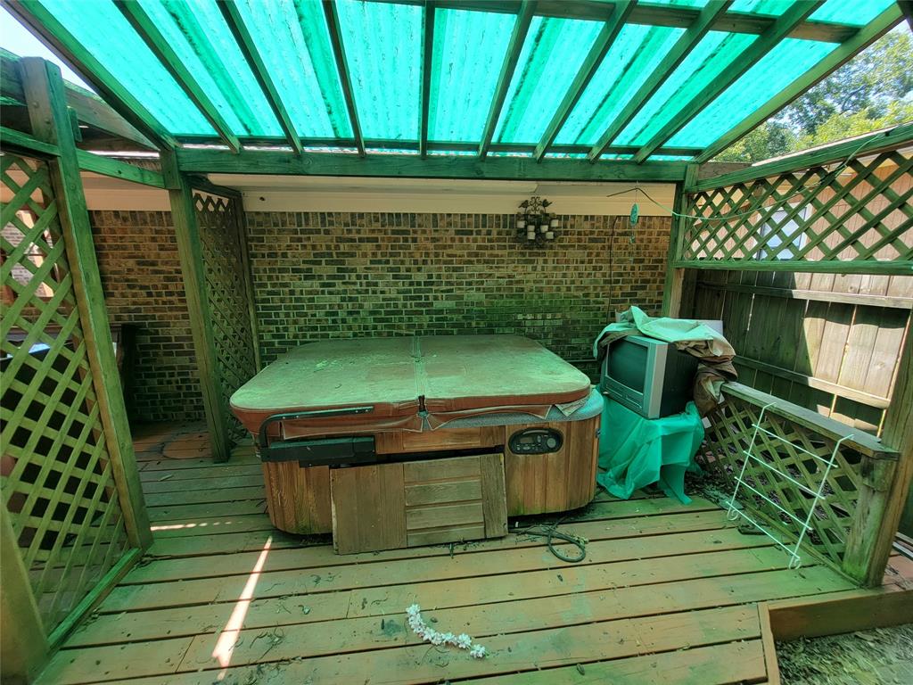 303 Merrill Property Photo 21