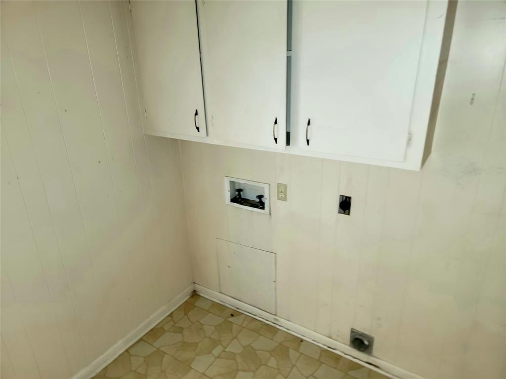 303 Merrill Property Photo 22