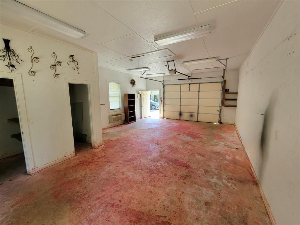 303 Merrill Property Photo 33