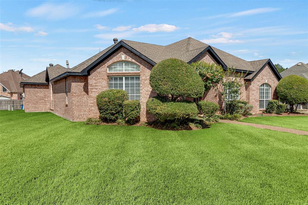 517 Quick Silver Drive Property Photo 3