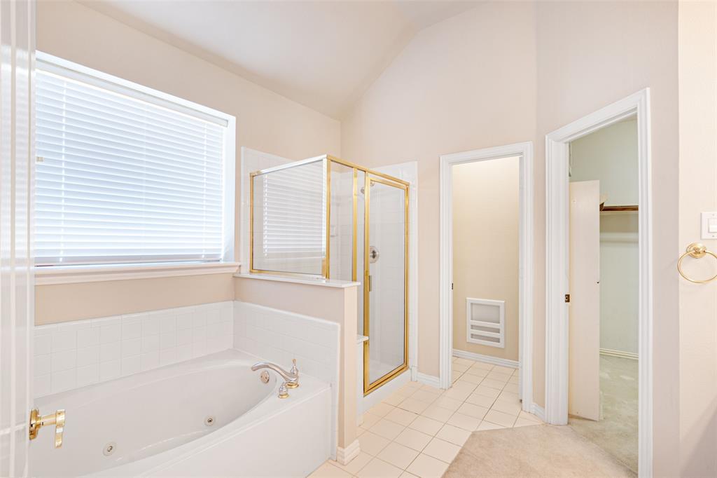 517 Quick Silver Drive Property Photo 16