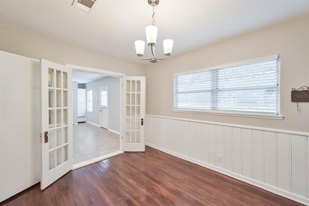 1122 W Park Row Drive Property Photo 6