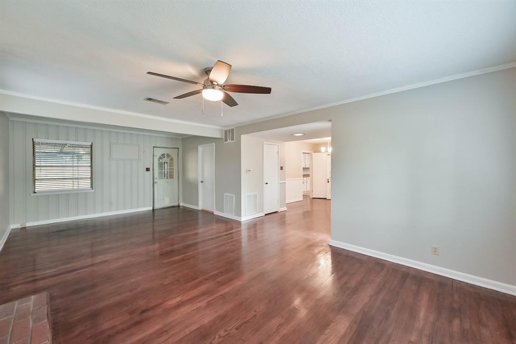 1122 W Park Row Drive Property Photo 10