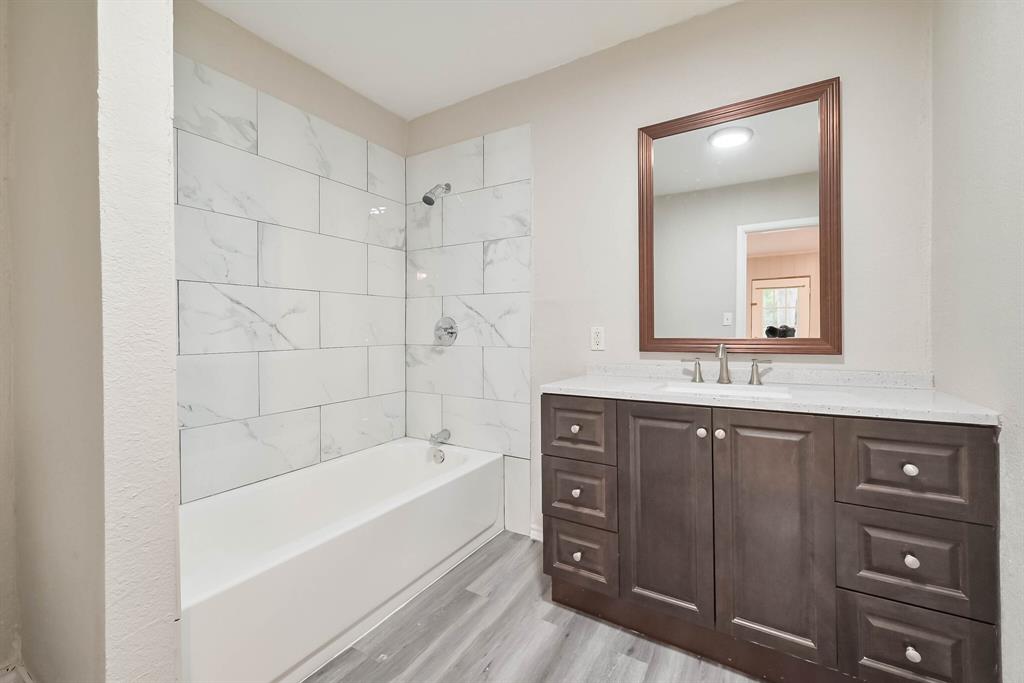 1122 W Park Row Drive Property Photo 25