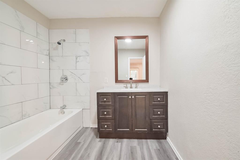 1122 W Park Row Drive Property Photo 26