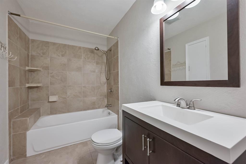 1122 W Park Row Drive Property Photo 30