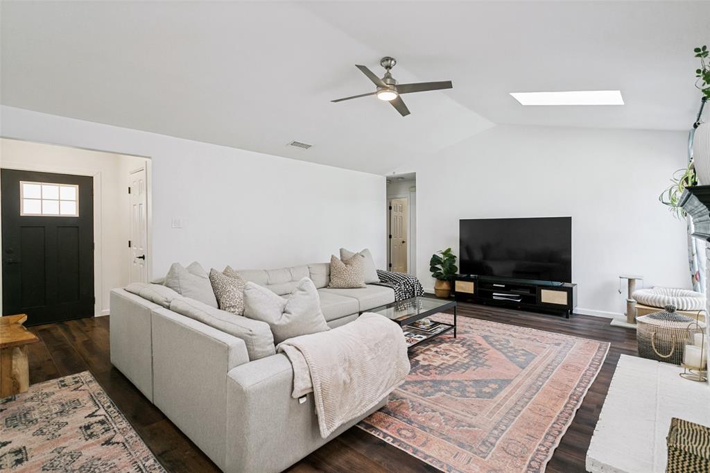 6823 Sharps Drive Property Photo 2