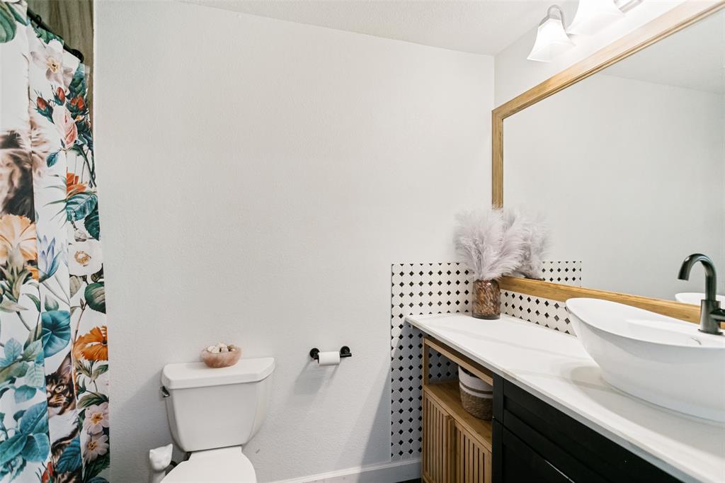 6823 Sharps Drive Property Photo 14