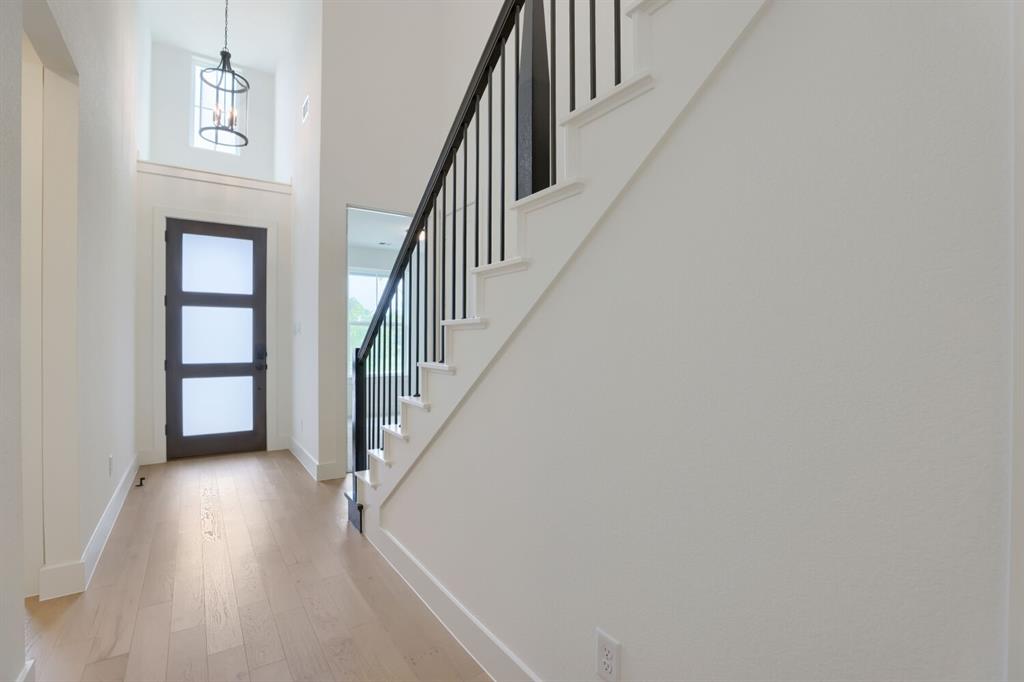 1608 Ramble Way Property Photo 3