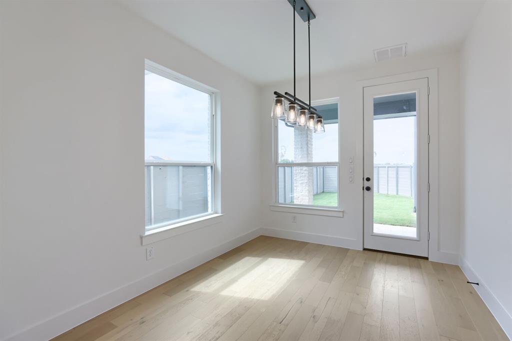 1608 Ramble Way Property Photo 9