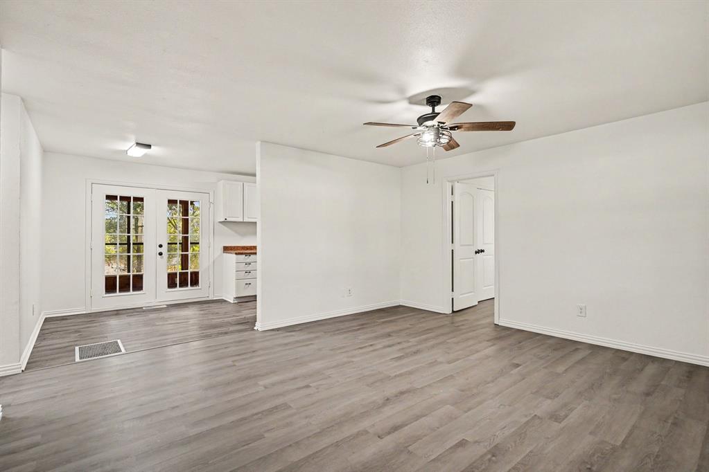 4305 Lucero Drive Property Photo 5