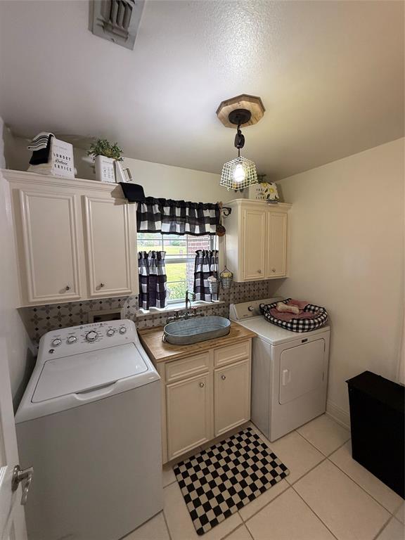 384 Sandpiper Property Photo 14