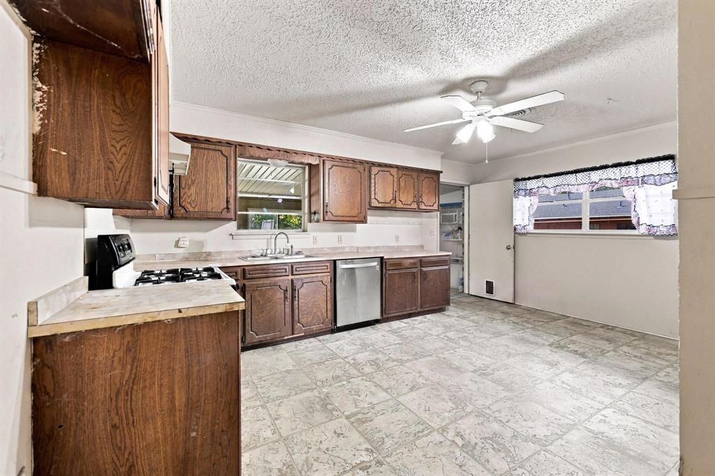 503 N College Street Property Photo 11
