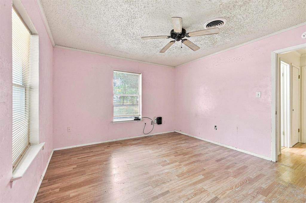 503 N College Street Property Photo 23