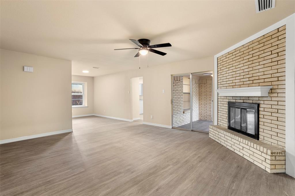 509 E Williamsburg Manor Property Photo 6