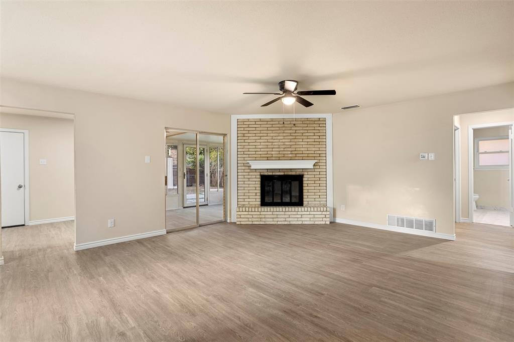 509 E Williamsburg Manor Property Photo 7
