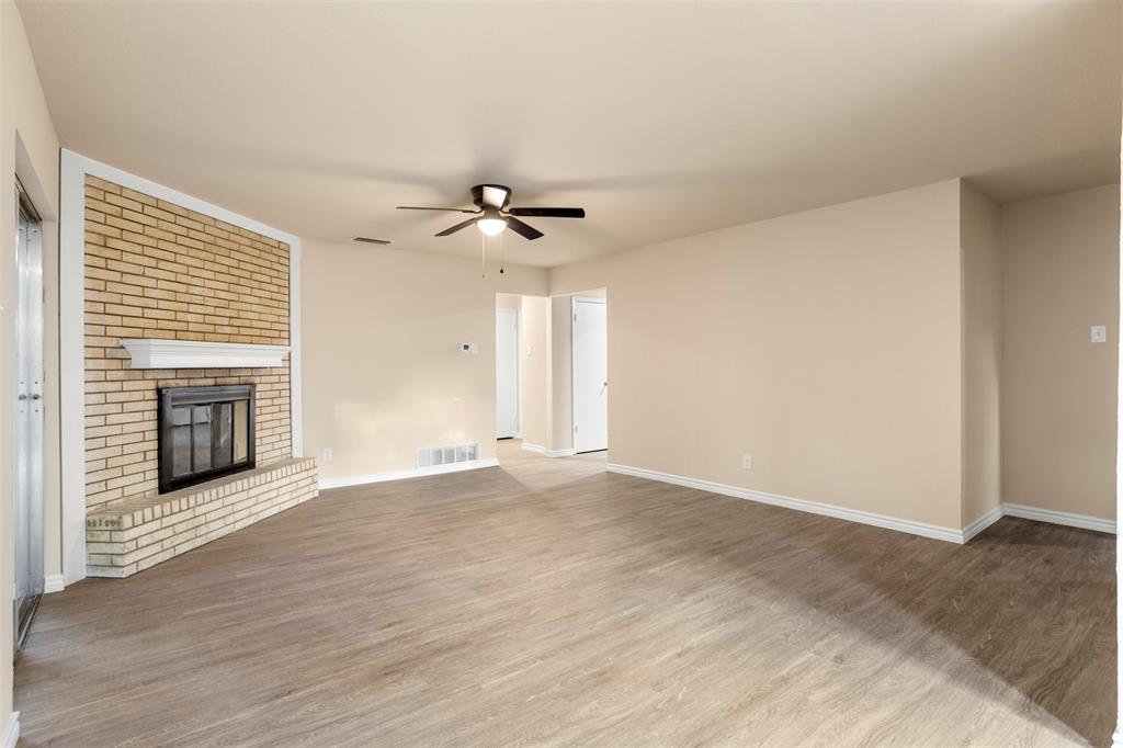 509 E Williamsburg Manor Property Photo 8
