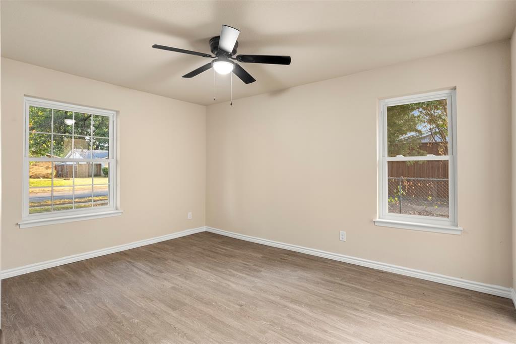 509 E Williamsburg Manor Property Photo 14