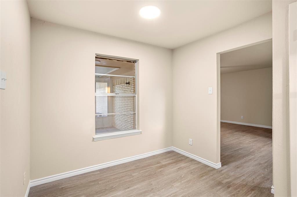 509 E Williamsburg Manor Property Photo 18