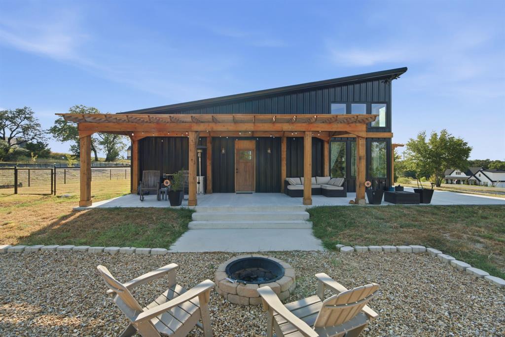 2430 N Cardinal Road Property Photo 4