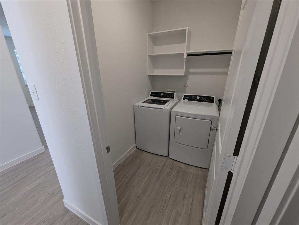 1824 White Ash Way Property Photo 8