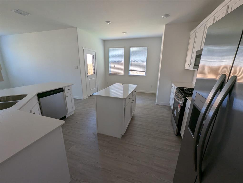 1824 White Ash Way Property Photo 9
