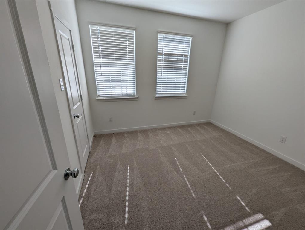 1824 White Ash Way Property Photo 28