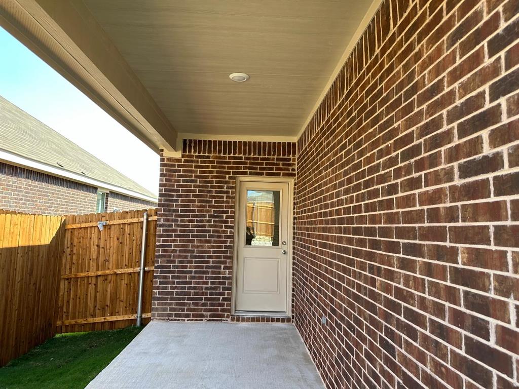 1824 White Ash Way Property Photo 39