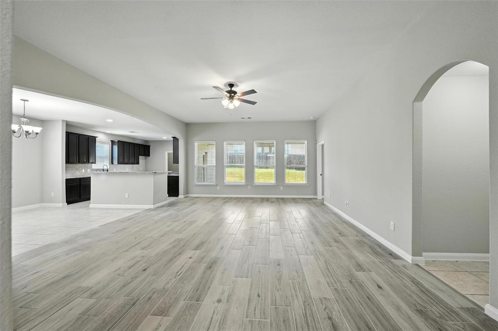 2401 Fall Leaf Court Property Photo 2