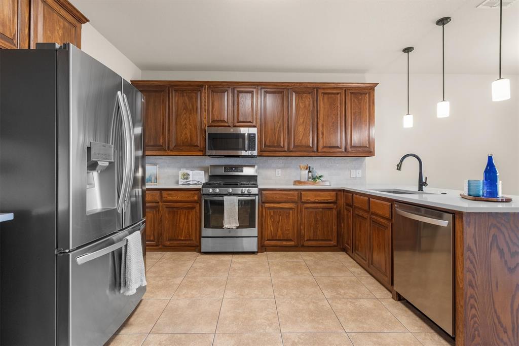 304 Creekside Trail Property Photo 15
