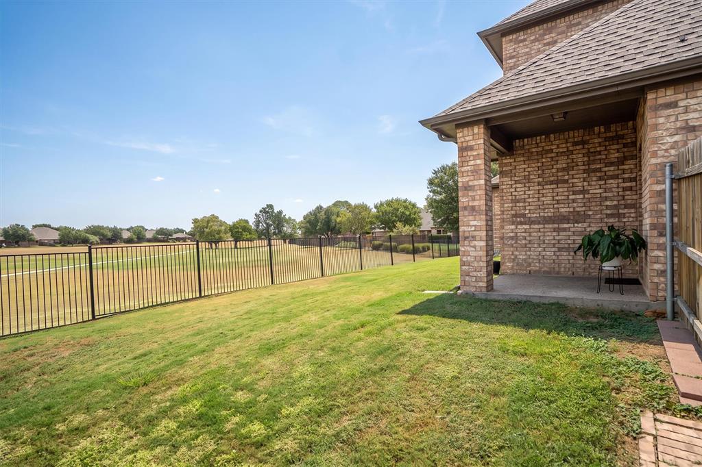 304 Creekside Trail Property Photo 33