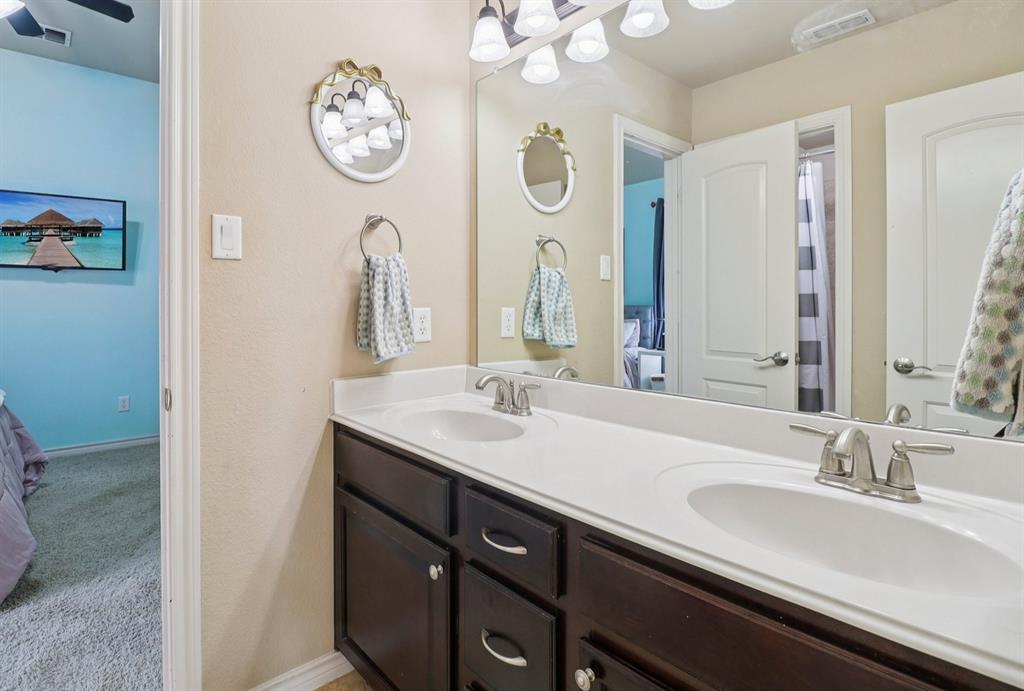 3912 Thorndale Lane Property Photo 28