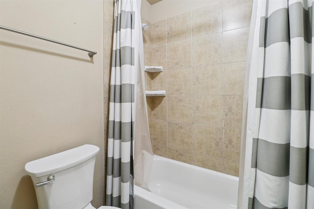 3912 Thorndale Lane Property Photo 29