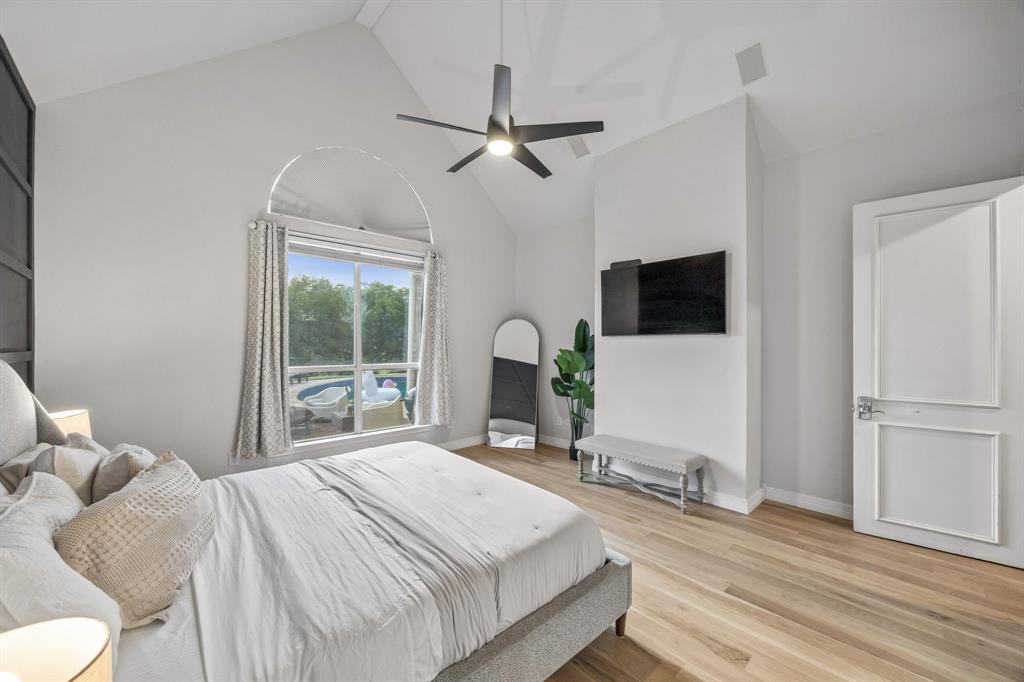 1129 Wishing Well Court Property Photo 10