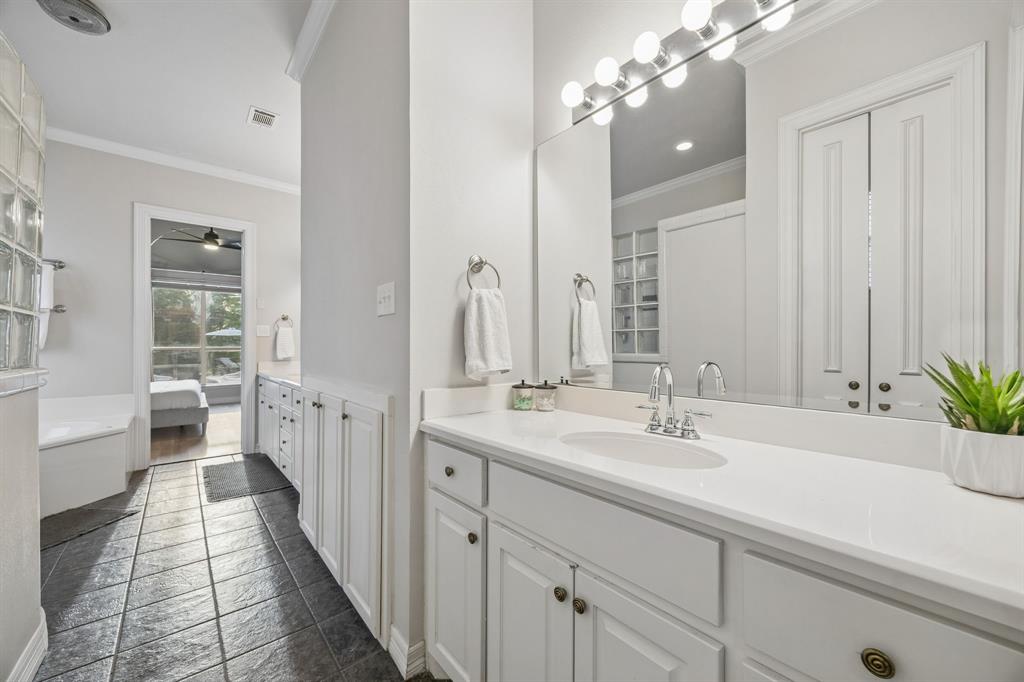 1129 Wishing Well Court Property Photo 12