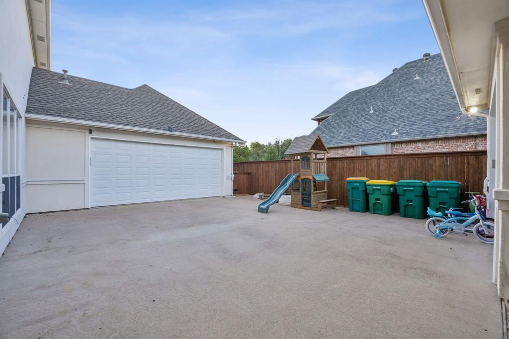 1129 Wishing Well Court Property Photo 26