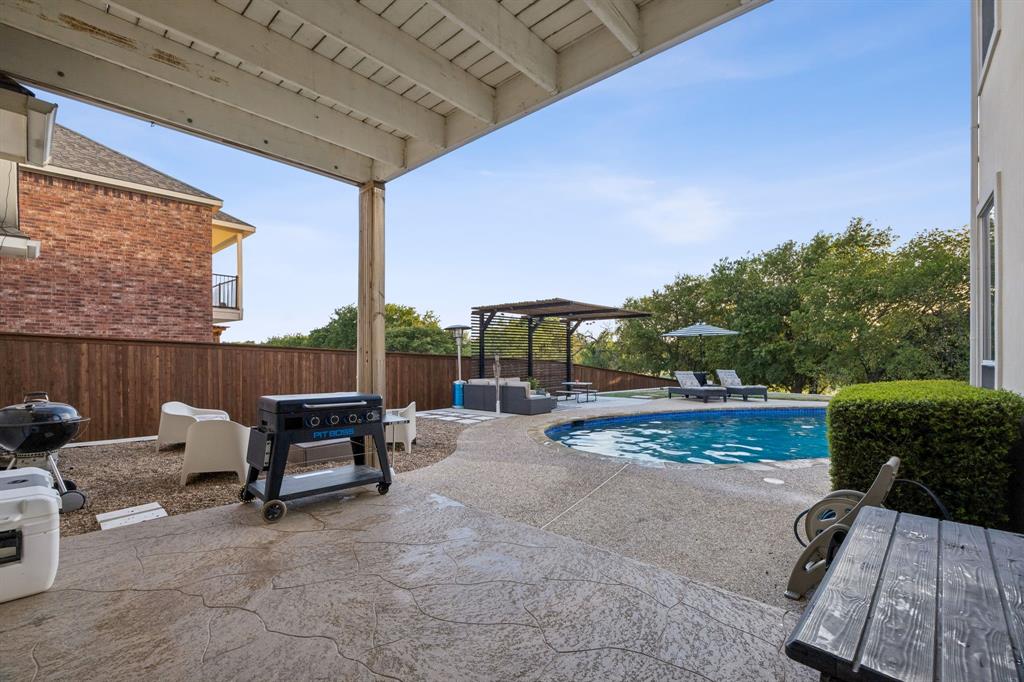 1129 Wishing Well Court Property Photo 27