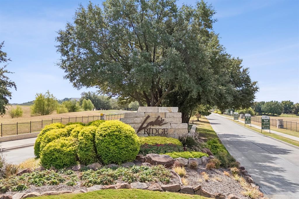 1129 Wishing Well Court Property Photo 33