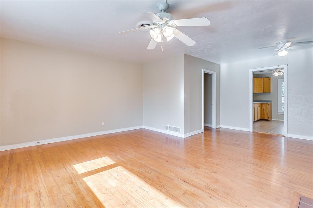3928 Winfield Avenue Property Photo 5