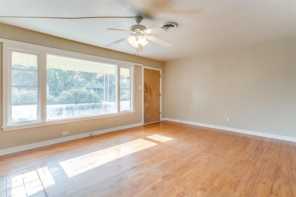 3928 Winfield Avenue Property Photo 6