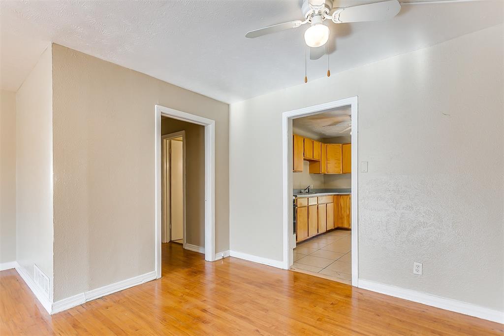 3928 Winfield Avenue Property Photo 10