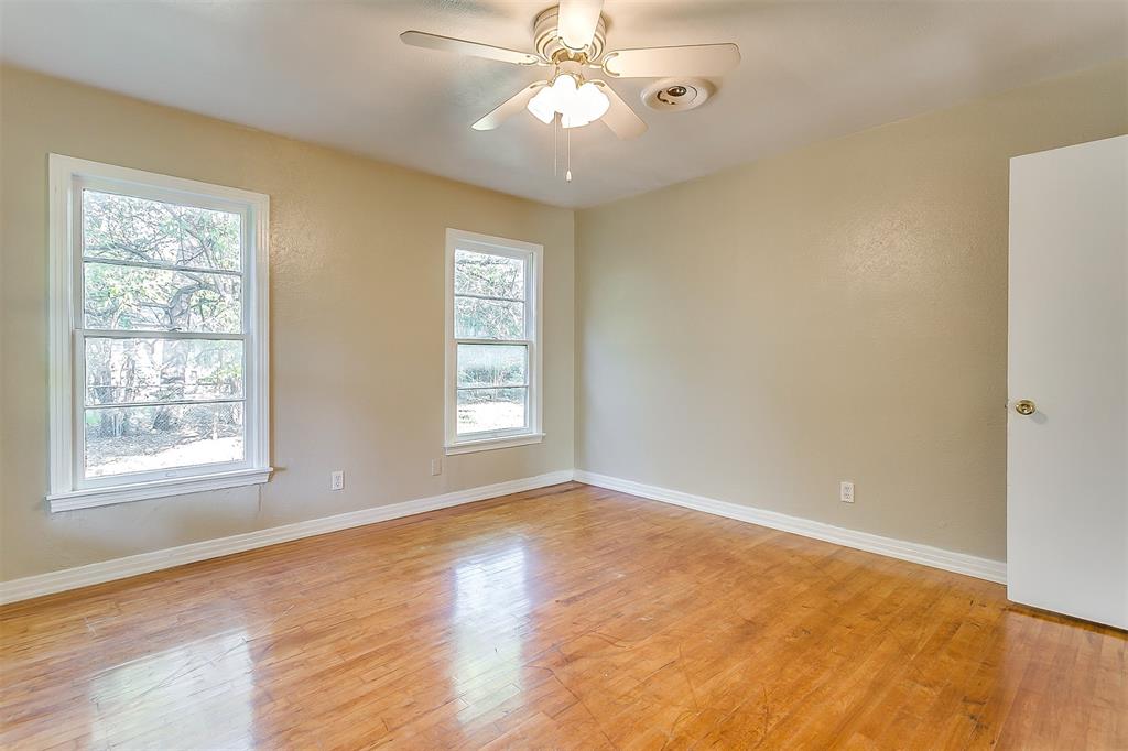 3928 Winfield Avenue Property Photo 18