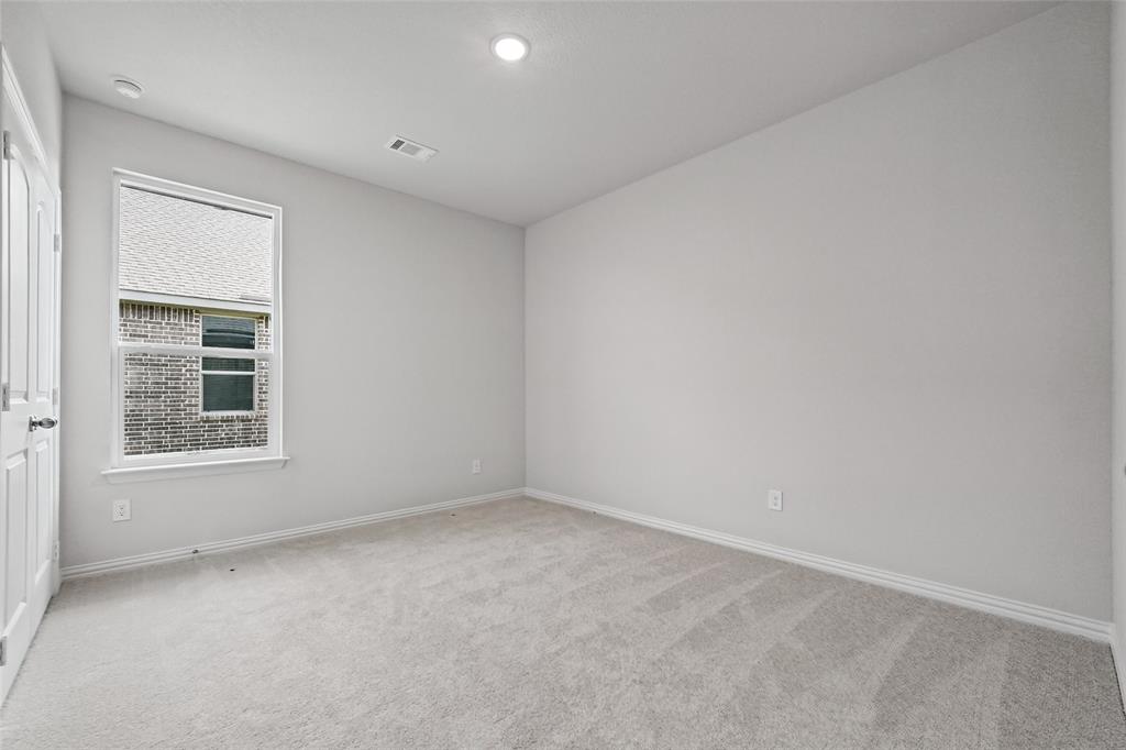 806 Silverleaf Drive Property Photo 17