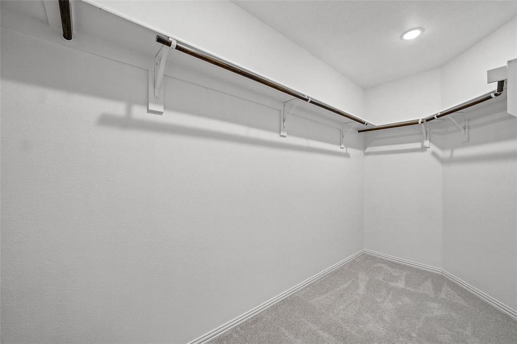 806 Silverleaf Drive Property Photo 26