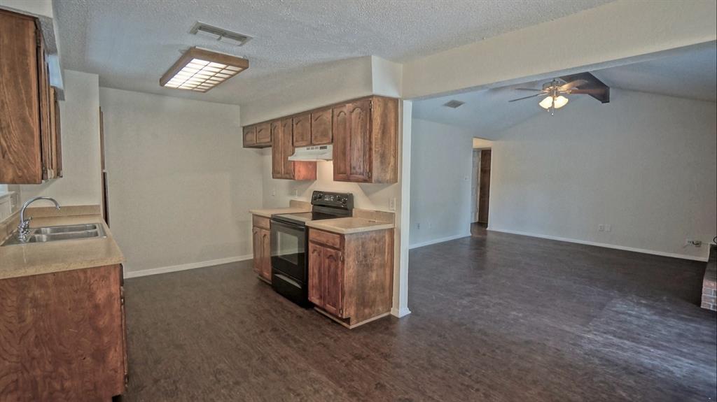 6453 Highview Terrace Property Photo 4