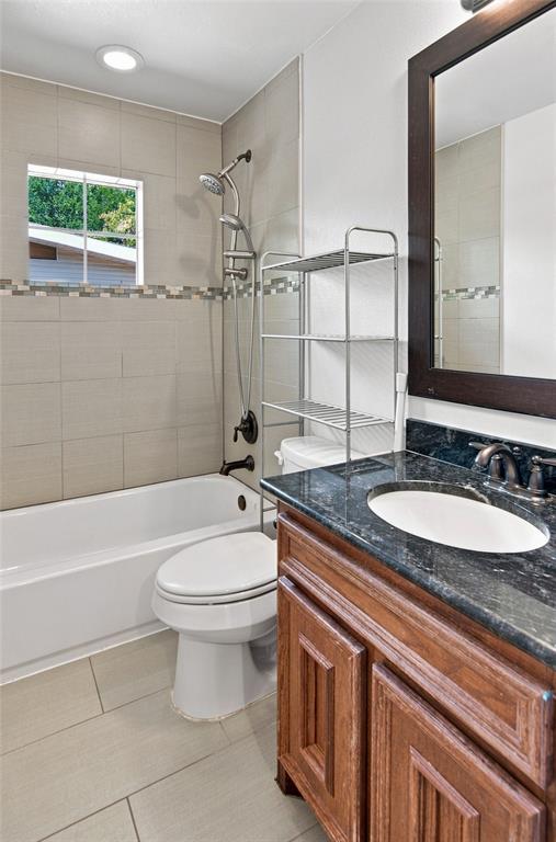 815 National Drive Property Photo 26