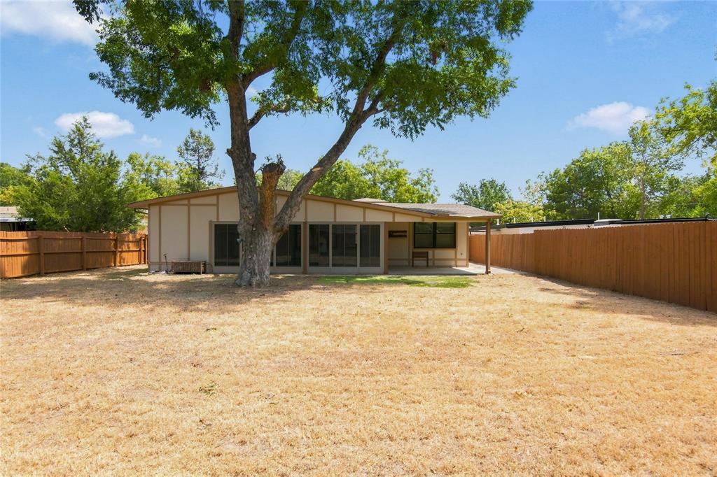 815 National Drive Property Photo 39