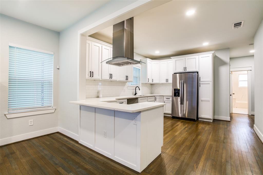 619 Pembroke Avenue Property Photo 1