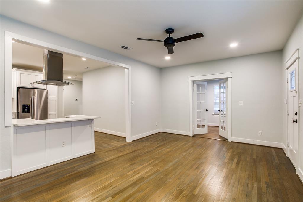 619 Pembroke Avenue Property Photo 13